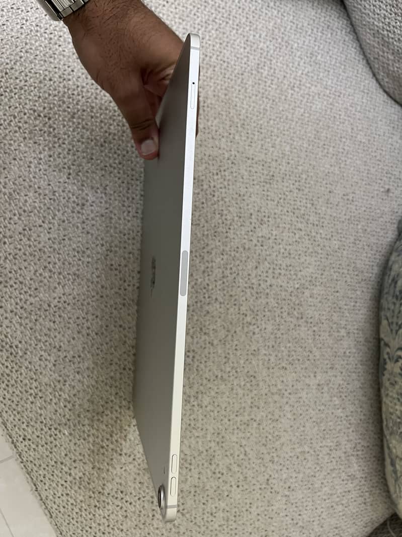 iPad Pro 12.9” + Magic Keyboard 5