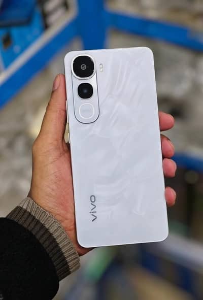 Vivo Y400