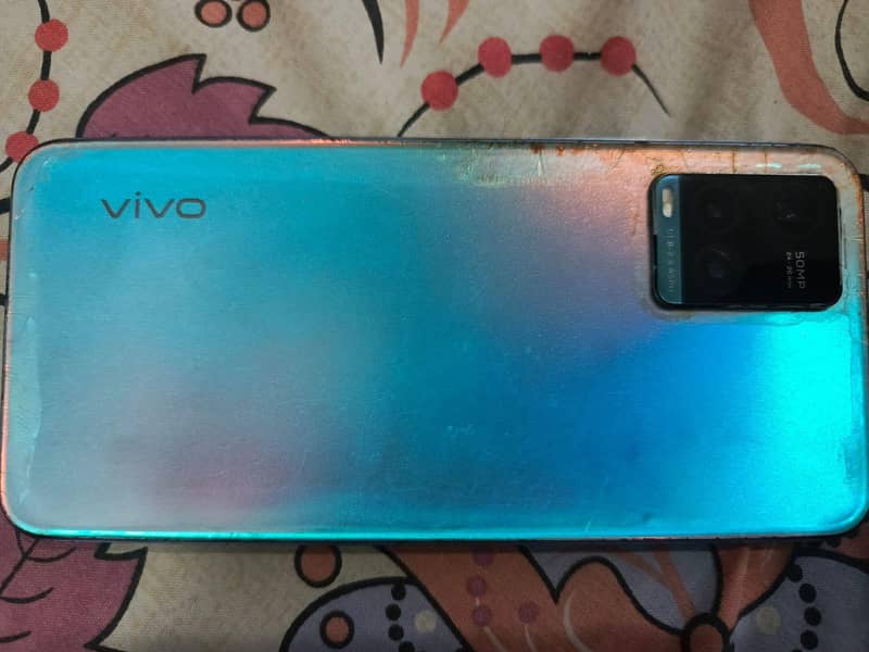 Vivo Y33s 3
