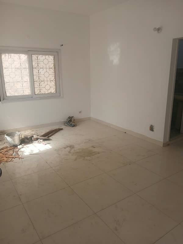 Renovated 2 bed drawing lounge 1st floor portion for rent tiled ...
