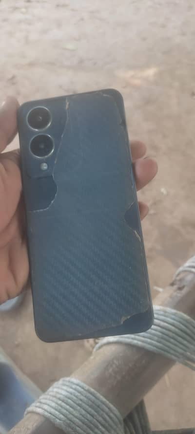 Vivo Y17s