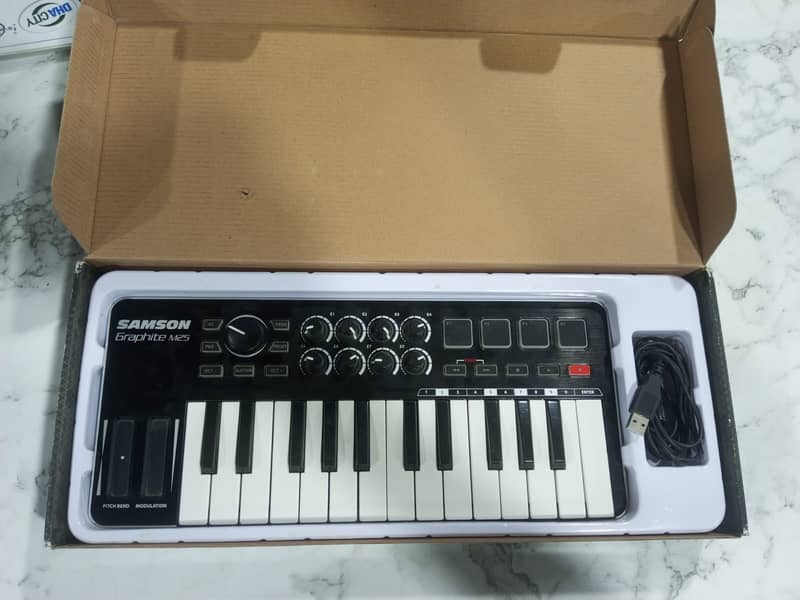 Samson Graphite M25 Mini USB MIDI Controller - Audio Mixers - 1120901426
