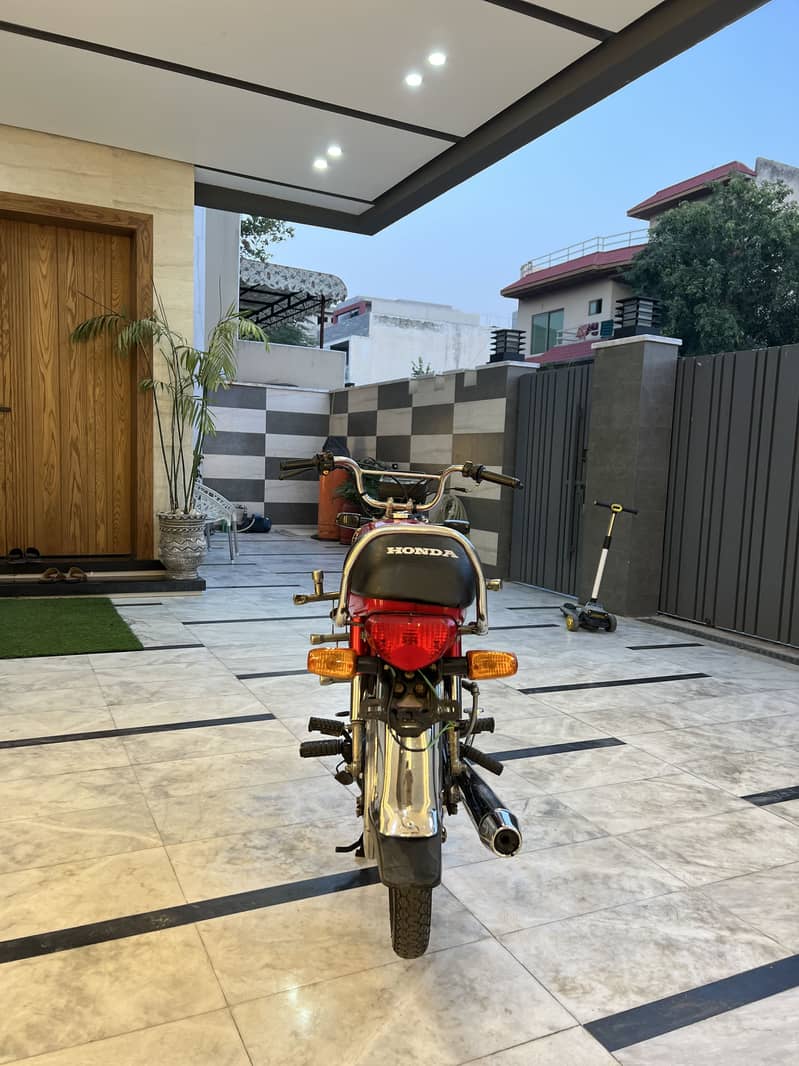 Honda cd70 3
