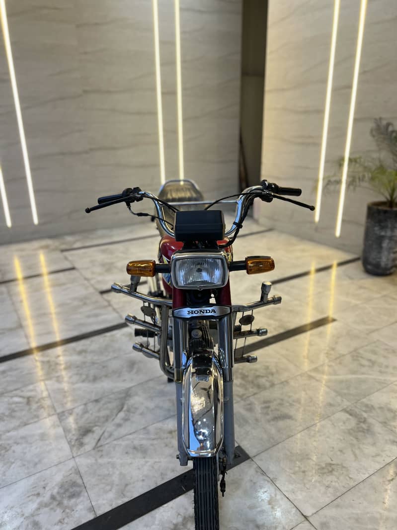 Honda cd70 4