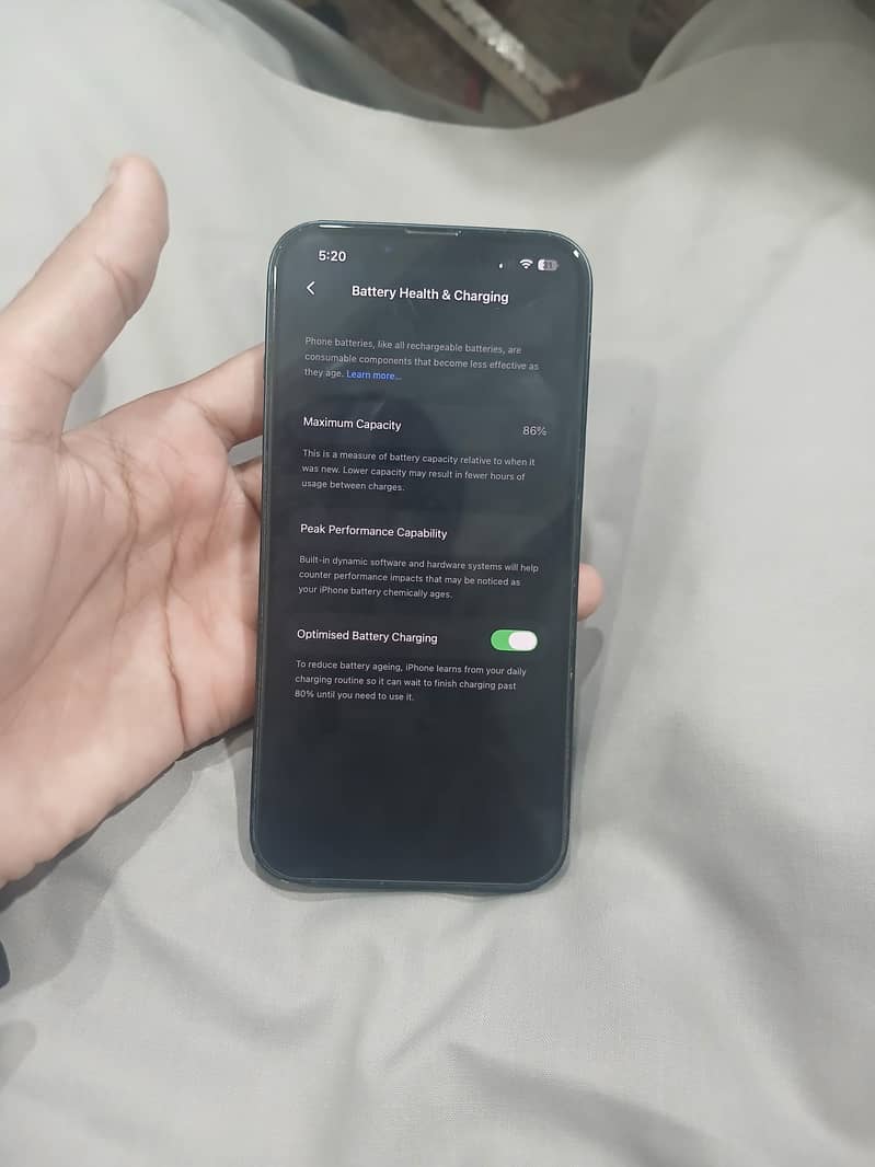 Apple iPhone 14 3