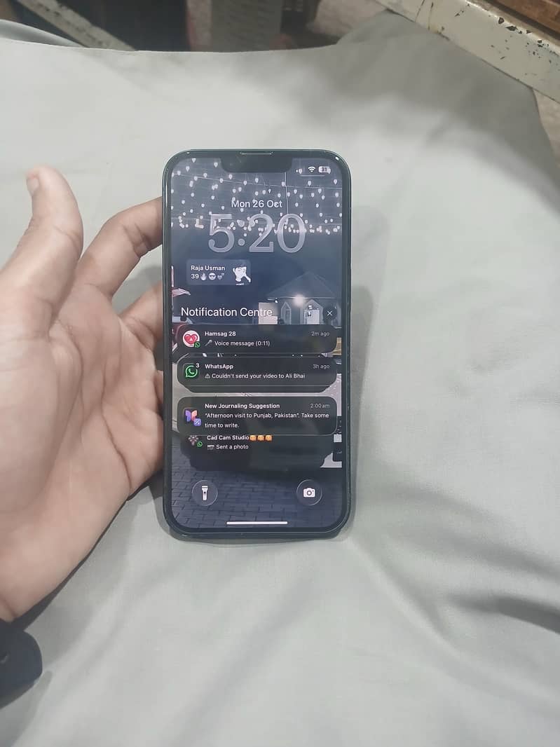 Apple iPhone 14 4