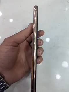 Apple iPhone XS Max 1