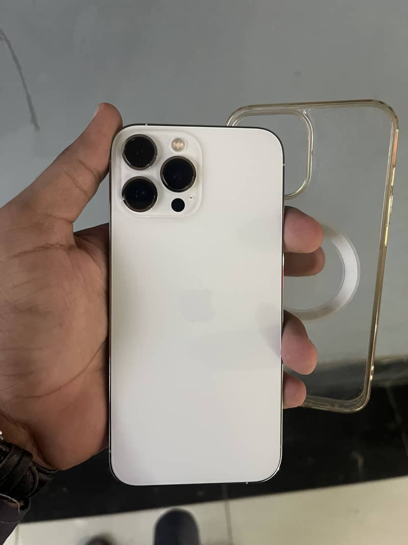 Apple iPhone 13 Pro Max 6