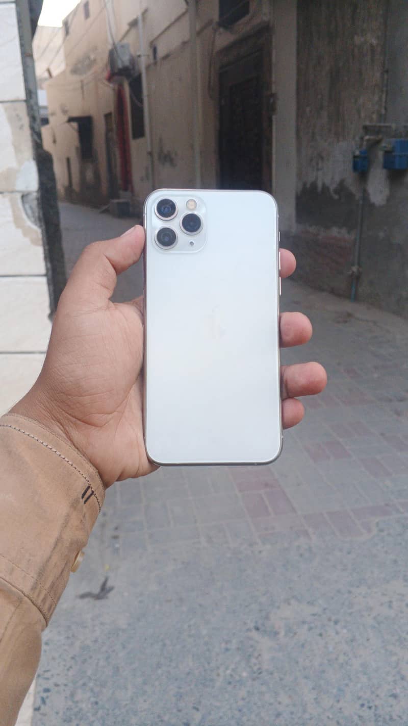 Apple iPhone 11 Pro 5