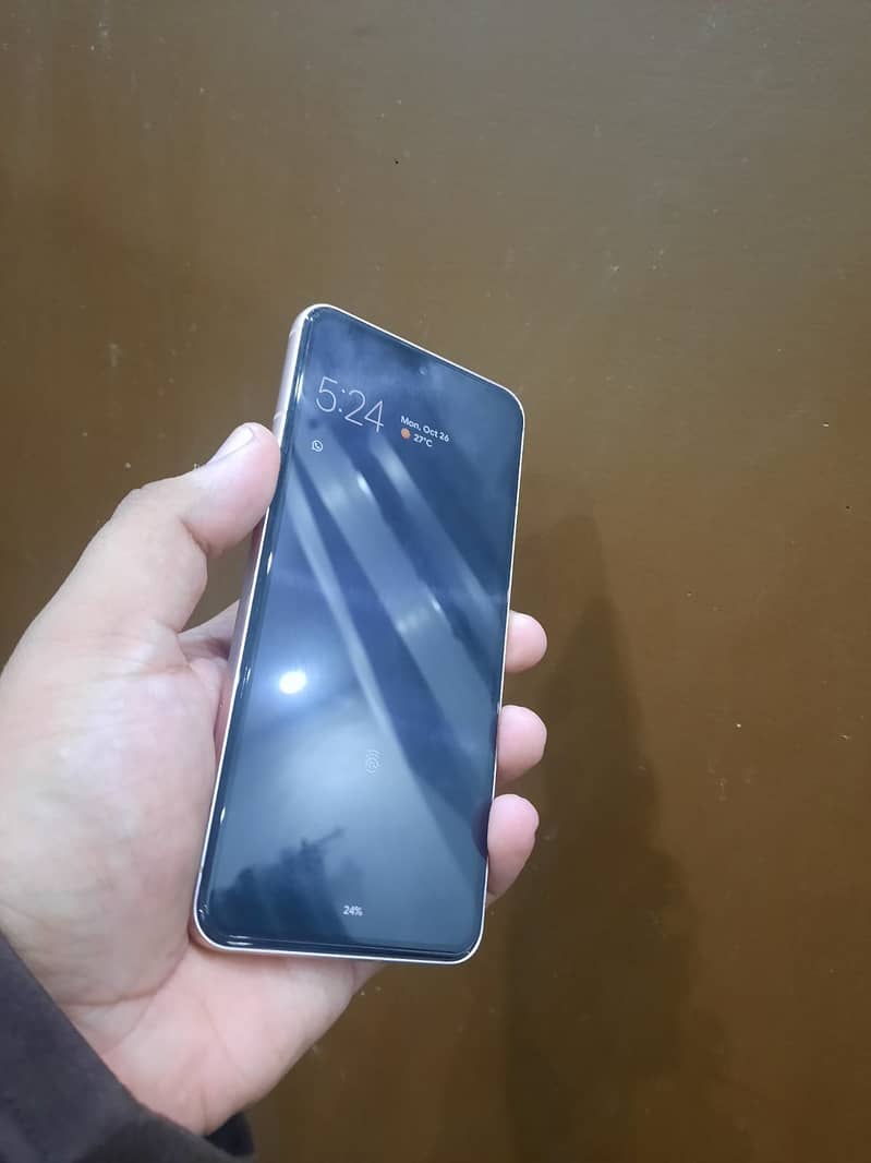 Google Pixel 8 2