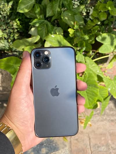 Iphone 11 pro best condition