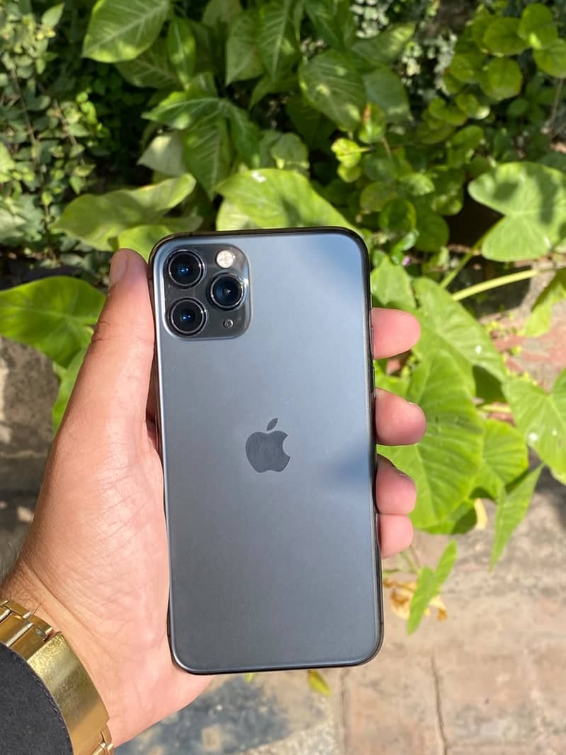 Iphone 11 pro best condition 0