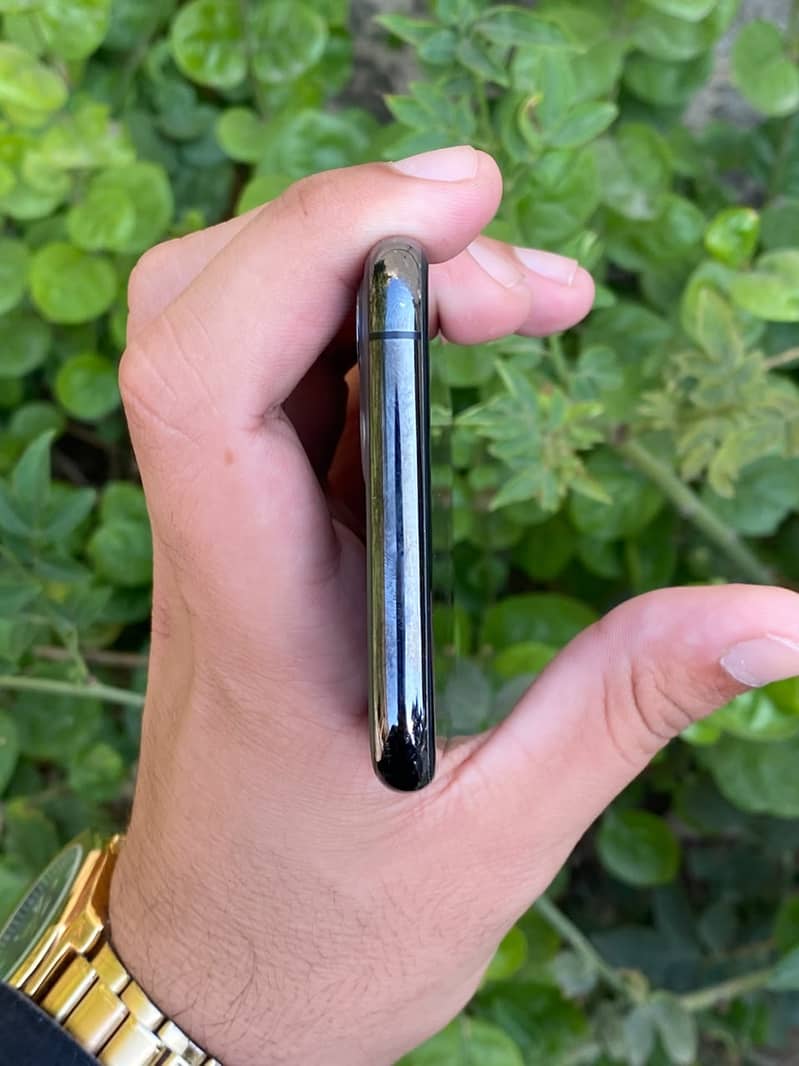 Iphone 11 pro best condition 6