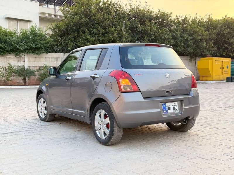 Suzuki Swift 2012 11