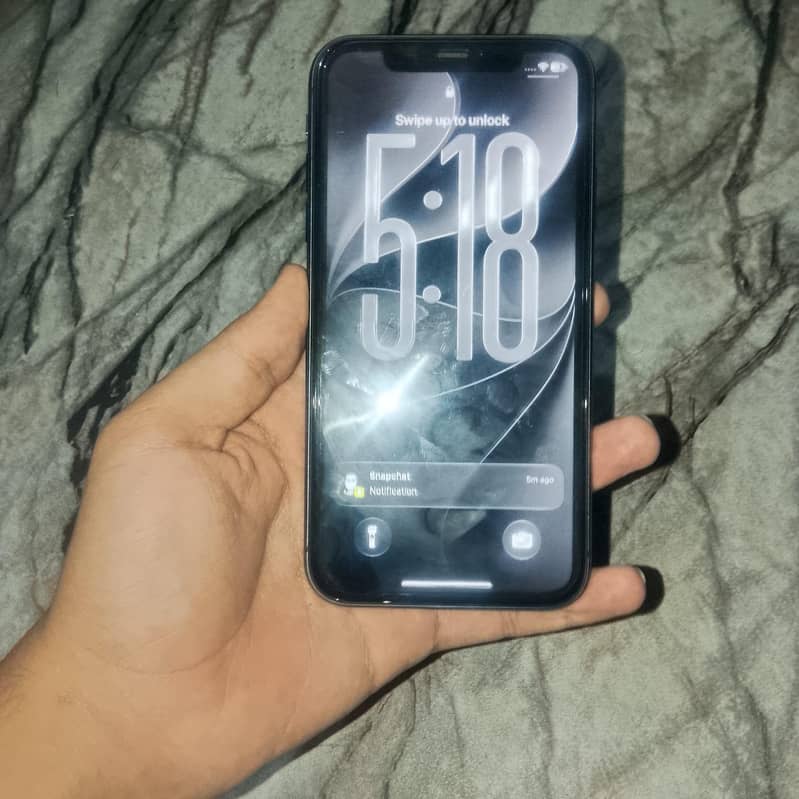 Apple iPhone 11 3