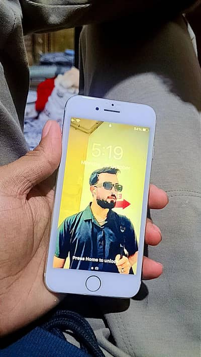 Apple iPhone 7 ( 128 gb )