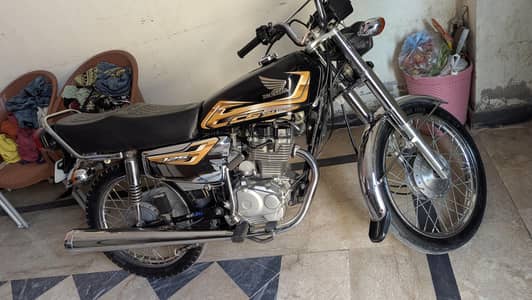 Honda 125 self start for sale and exchange with 70 27 model