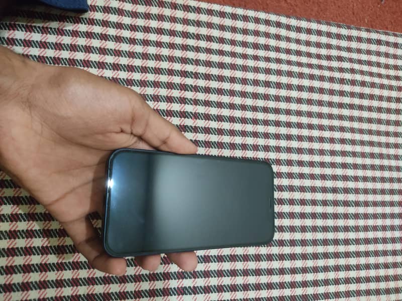 Apple iPhone 12 JV 1