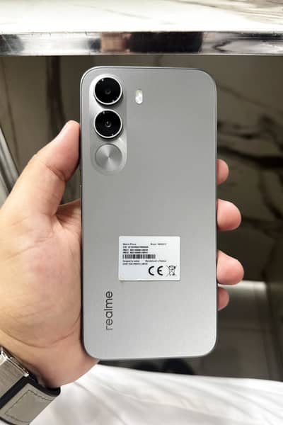 Realme C100i