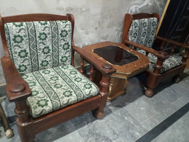 sofa set two tables 4