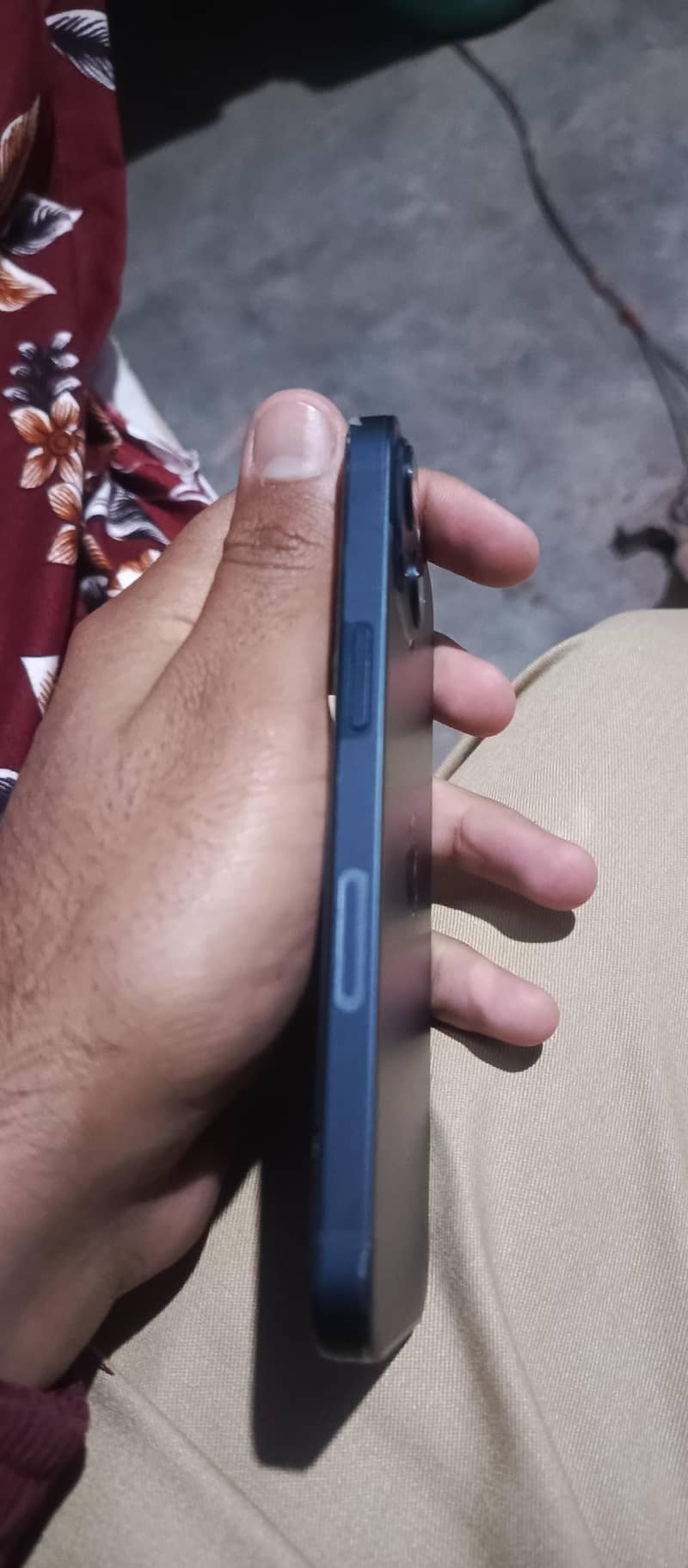 Apple iPhone 13 2