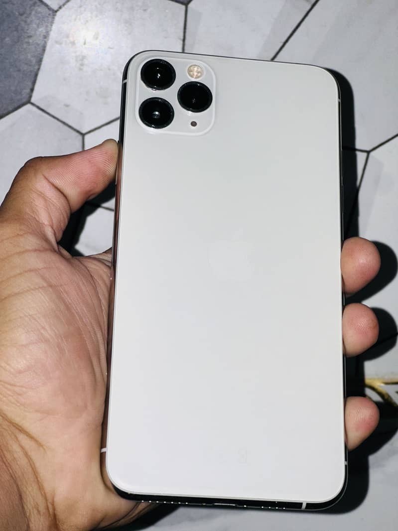 Apple iPhone 11 Pro Max 0