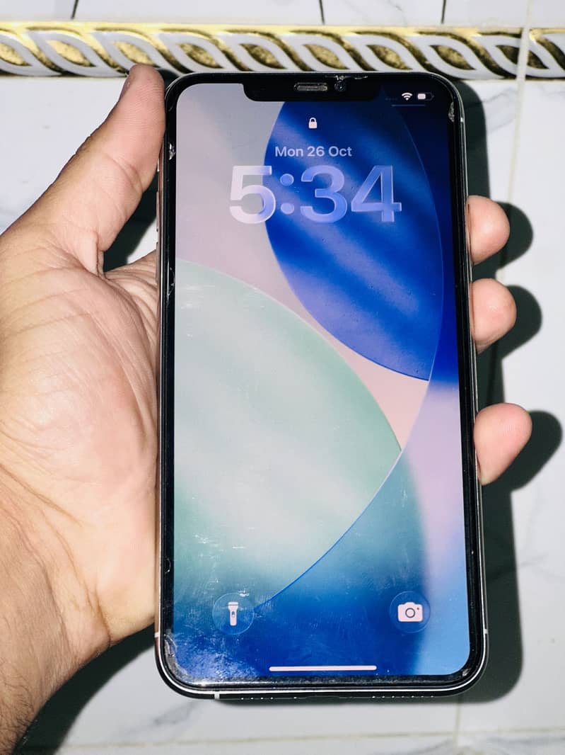 Apple iPhone 11 Pro Max 5
