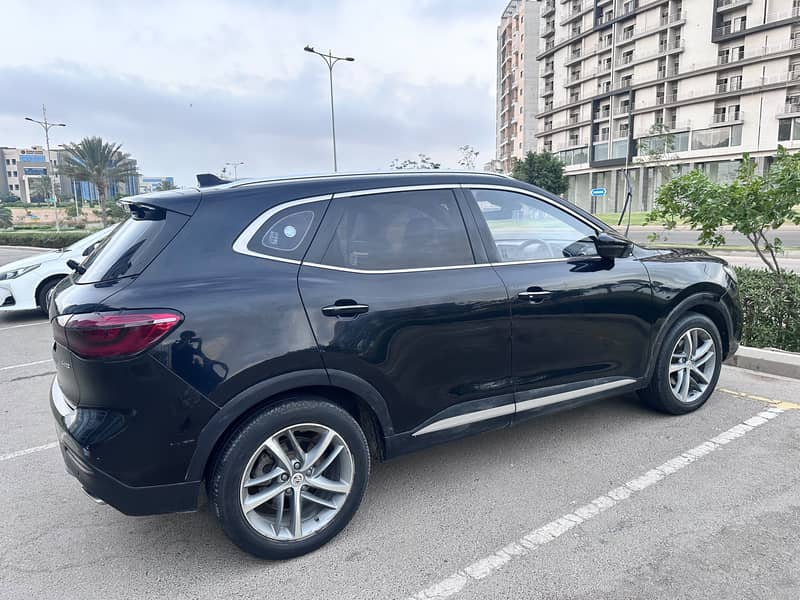 MG HS 2021 2
