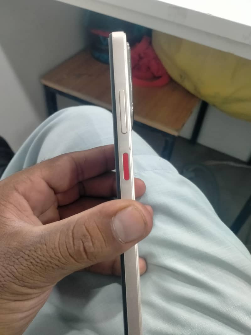 Nubia A56 4