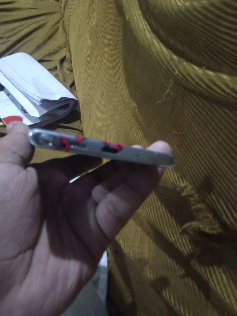 Samsung Mobile Note 10 Plus 2