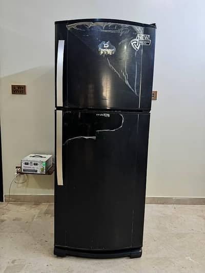 Dawlance Refrigerator 2 Door with Voltage Stabilizer