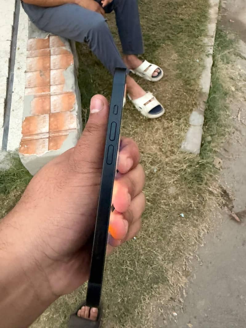 Apple iPhone 14 mdm 5