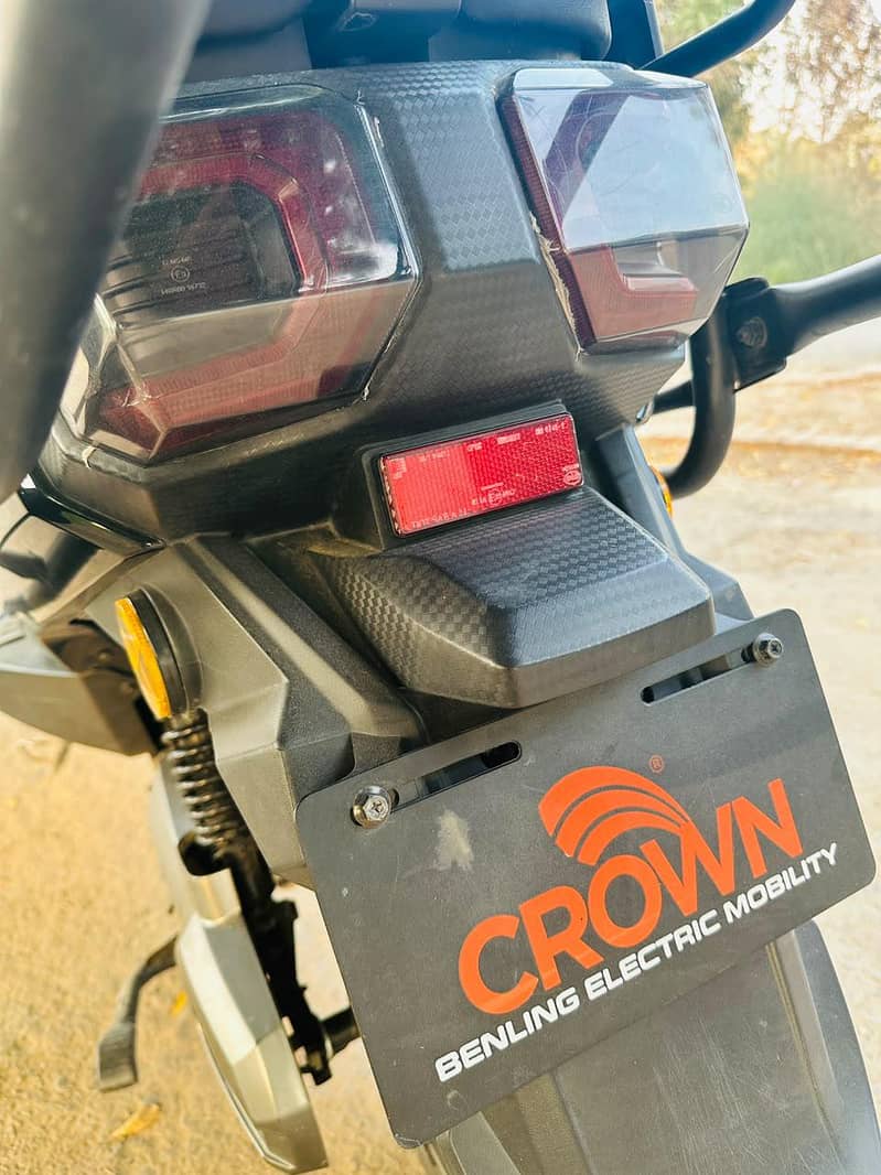 crown raftaar 6