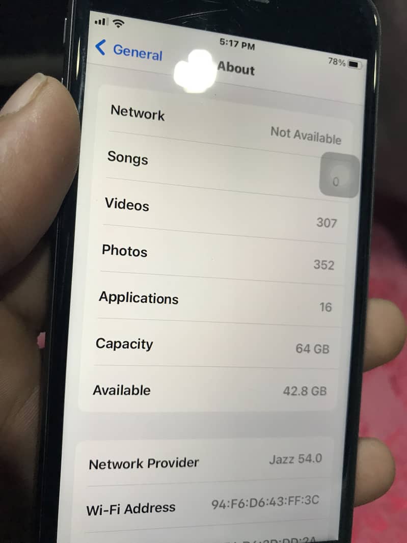 Apple iPhone 8 3