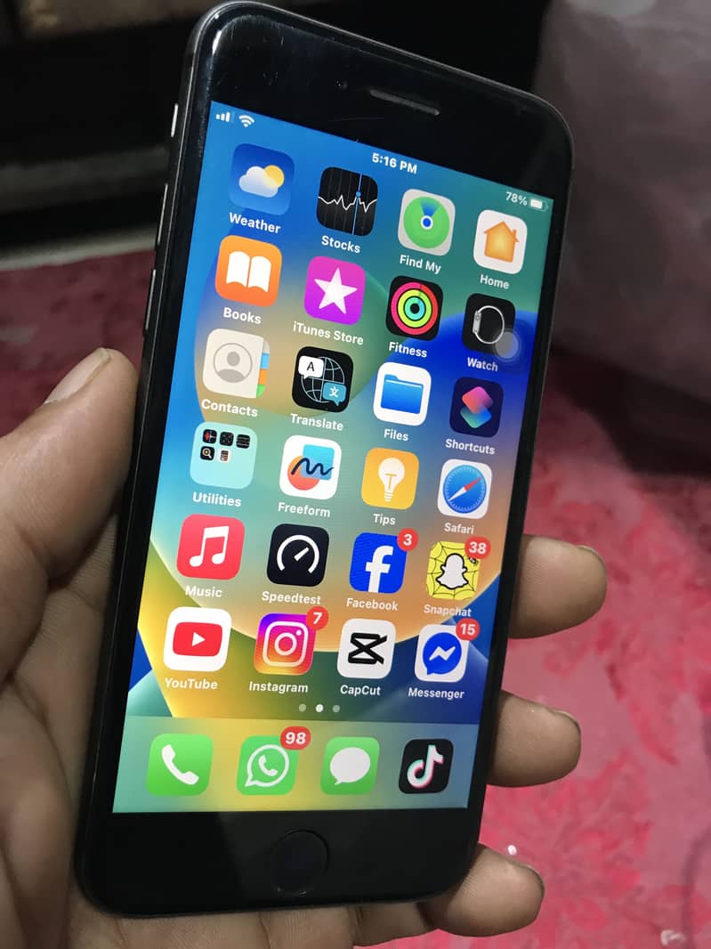 Apple iPhone 8 6