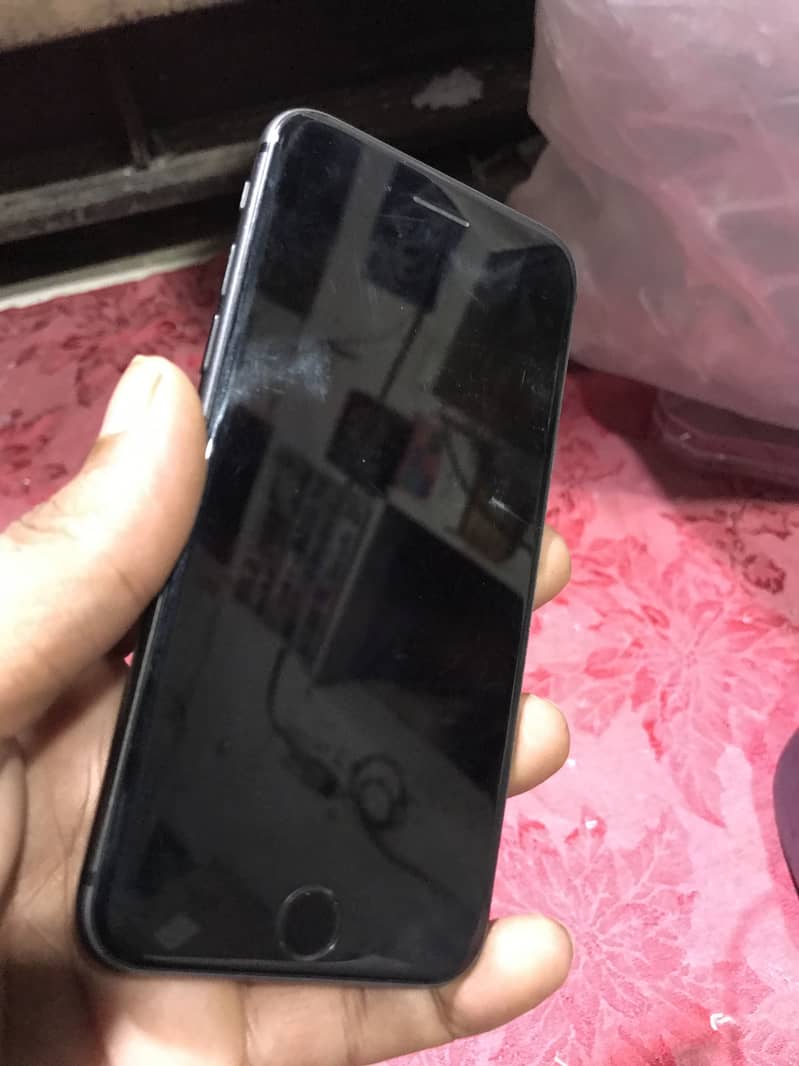 Apple iPhone 8 8
