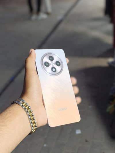 OPPO Reno12 F