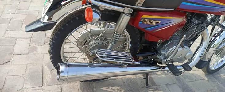 Honda CG 125 2011 model WhatsApp number 03257059425