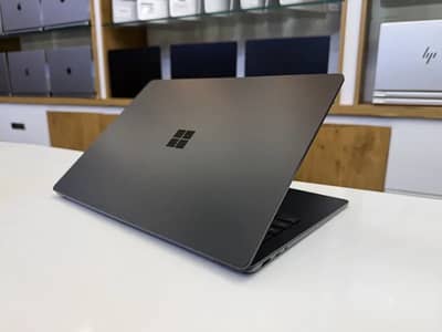 Microsoft Surface Laptop ! Core i7-11th Gen 32Gb—1TB SSd Like New
