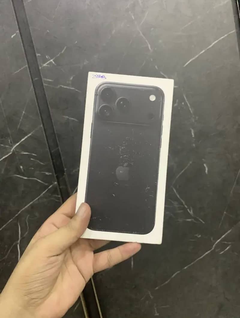 iPhone 18 Pro Max jv 0 cycle 0