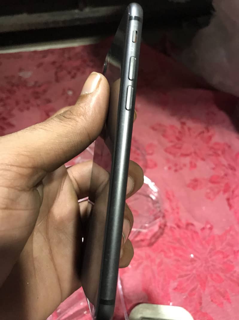 Apple iPhone 8 2