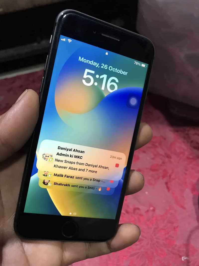 Apple iPhone 8 7