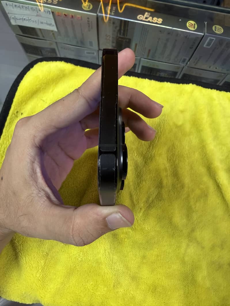 Apple iPhone 14 Pro Max 2