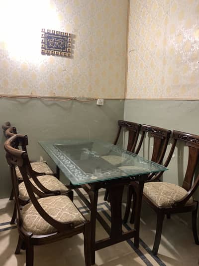 Luxury Dining Table with 6 fancy chairs