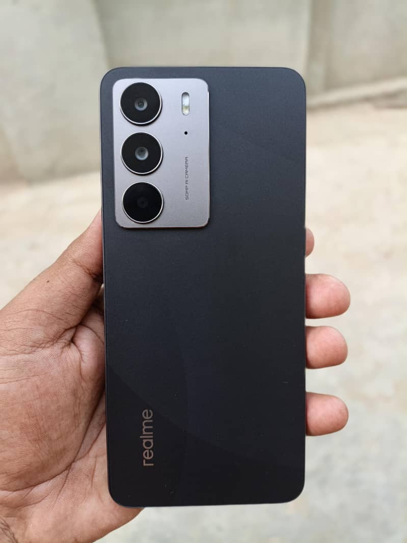 Realme C75 0
