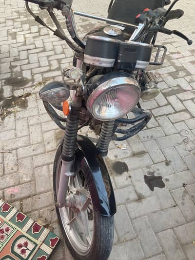 Suzuki GS 150 SE 2022