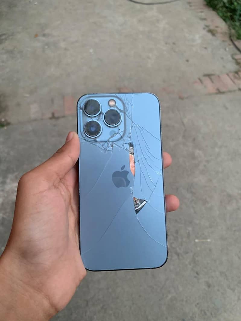 Apple iPhone 13 Pro 6