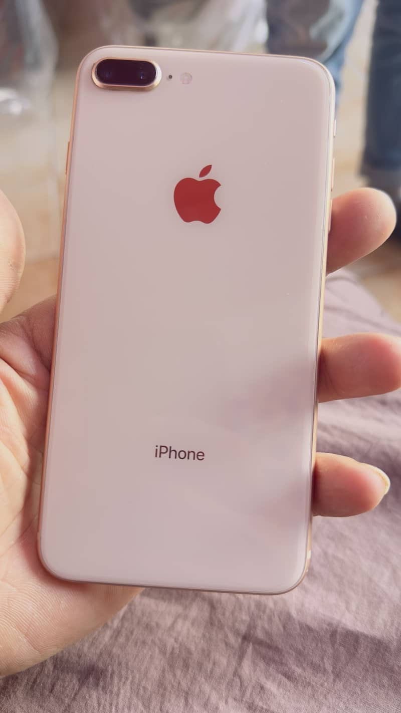 Apple iPhone 8 Plus 6