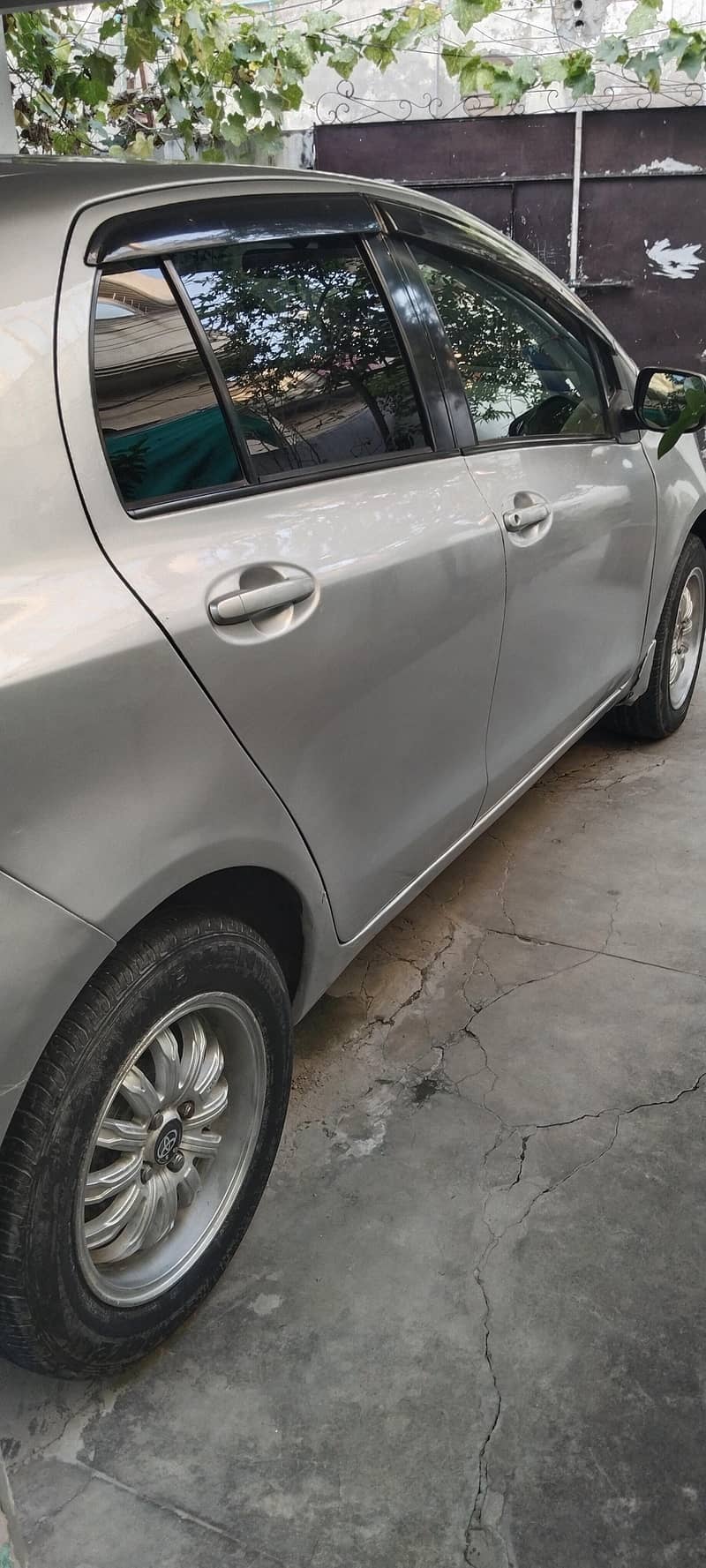 Toyota Vitz 2008 4