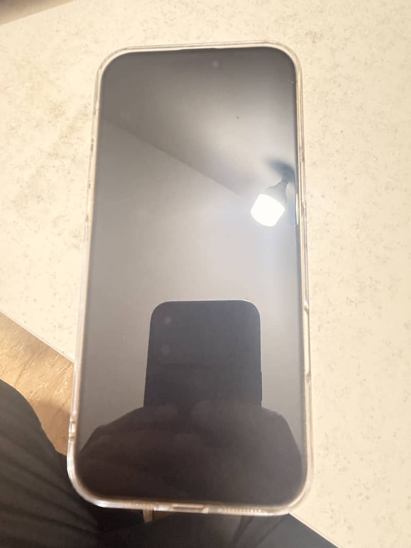 Apple iPhone 16 Pro Max 0
